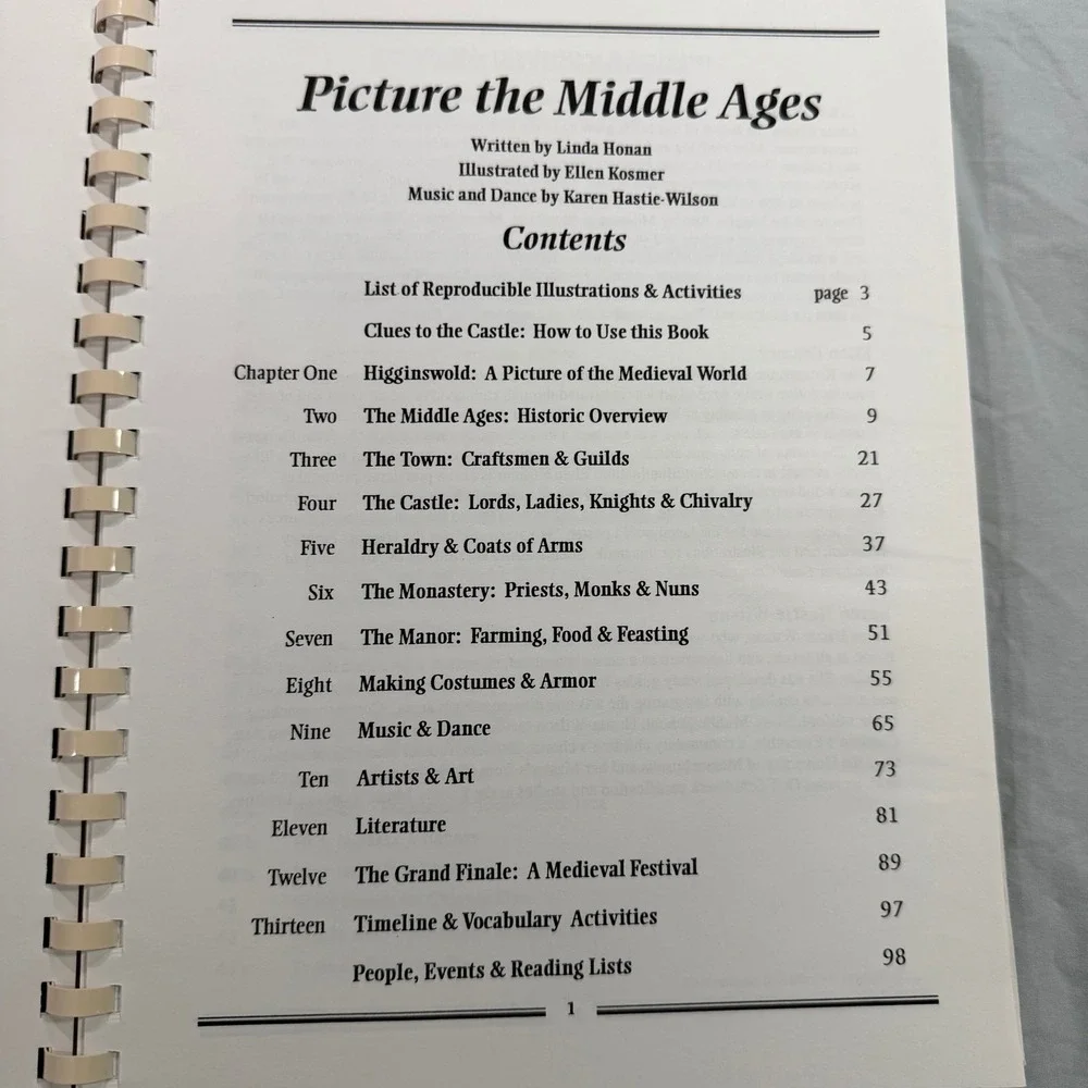 Picture‎ the Middle Ages Resource Book Linda Honan Higgins Armory Museum 1996